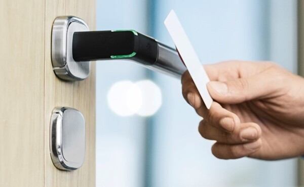 Aperio online draadloos deurbeslag H100 bij Synguard Assa Abloy Aperio online draadloos deurbeslag H100 Synguard